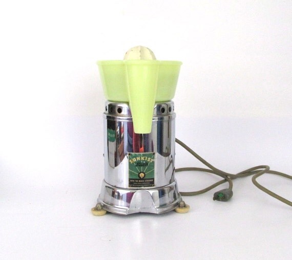 Vintage Sunkist Electric Juicit with the Magic Strainer