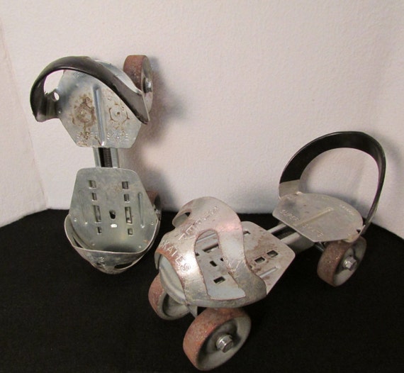 Vintage Metal Roller Skates with Metal Wheels by AnastasiasGarage