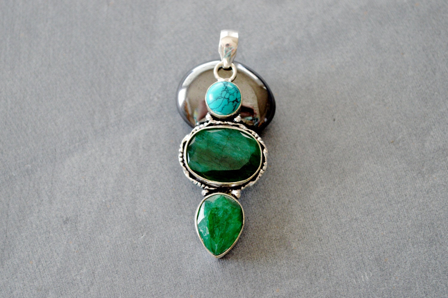 Solid 925 Sterling Silver Emerald and Turquoise Designer Stone