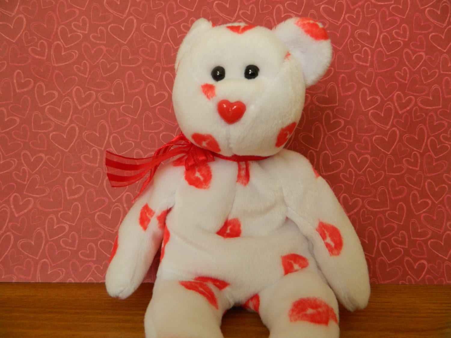 TY Red Lips Beanie Baby Bear Smooch