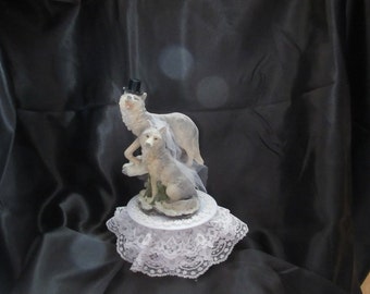 wolf cake topper on Etsy, a global handmade and vintage marketplace.