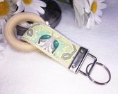 Keyring Tula Pink Bumble Bee Fabric Key Fob Natural Webbing Wristlet Wooden Ring Keychain Keyholder Graduation Bridesmaid Mother's Day Gift Keyring Tula Pink Bumble Bee Fabric Key Fob Natural Webbing Wristlet Wooden Ring Keychain Keyholder Graduation Bridesmaid Mother's Day Gift