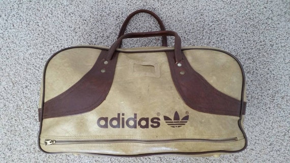Good condition 70s vintage ADIDAS duffel bag by mannishvintage