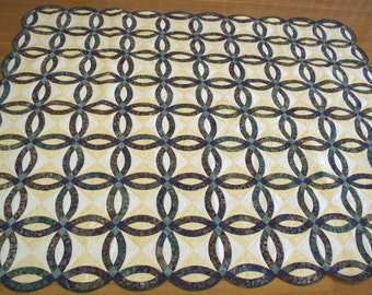 Queen size wedding ring quilt pattern