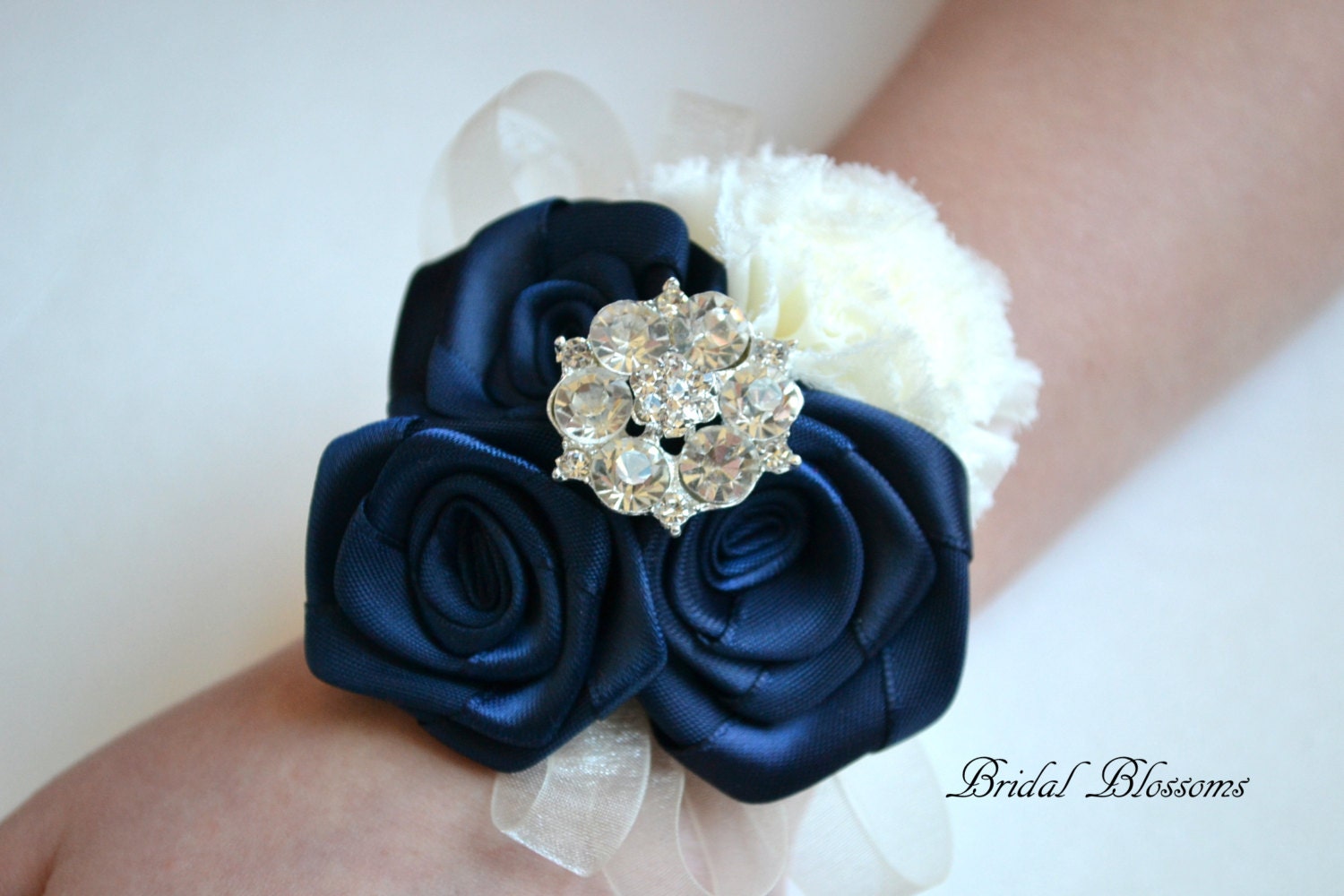Set Of Wrist Corsage For Navy Blue Dress Pictures Romance - YouTube