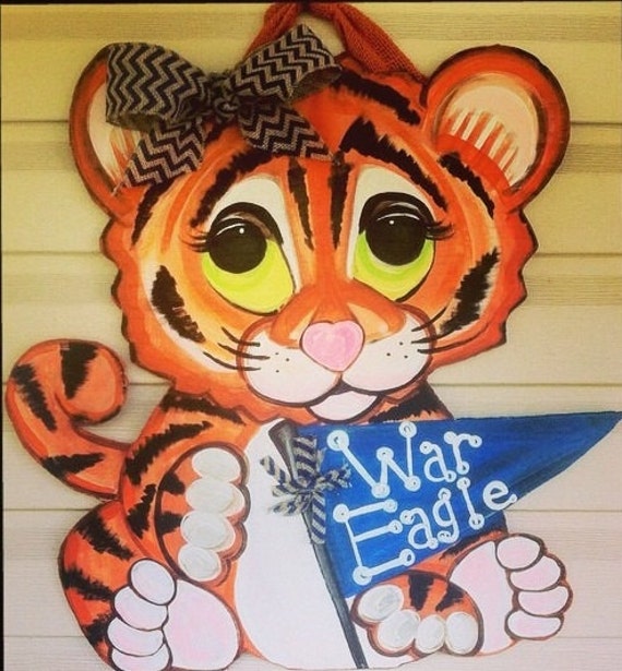 Cute Auburn Tiger door hanger. Measures 2 ft x 2 ft & made of