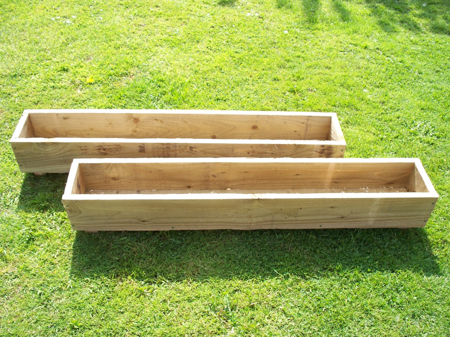 handmade cedar planter by paradigm wood designs