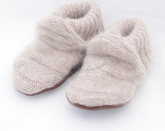 Items similar to Baby booties in cashmere with little white star ...