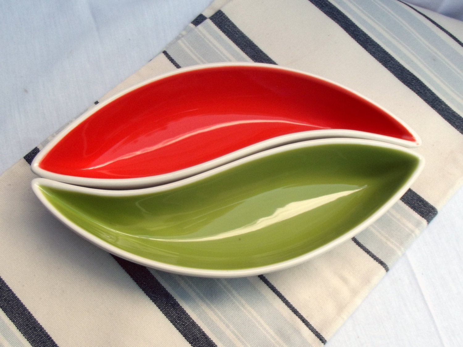 Retro French serving dishes vintage table wear hors d’oeuvre rare