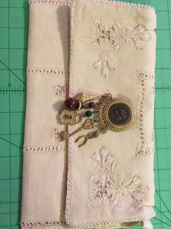 Items similar to Handbag/clutch on Etsy