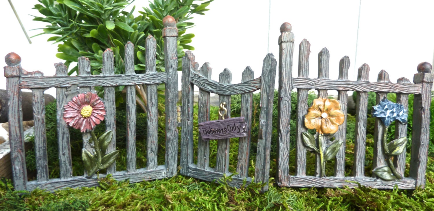 Miniature Fairy Garden Gray Picket Fence by