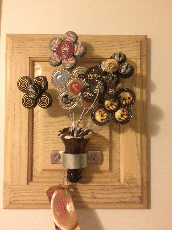 Items similar to Beer bottle cap flower arrangement wall hanging on Etsy