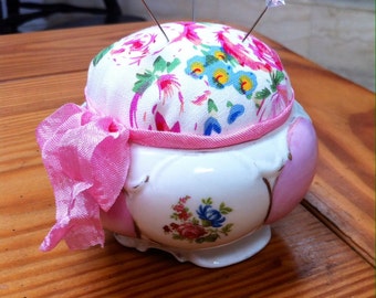 Vintage style pin cushion