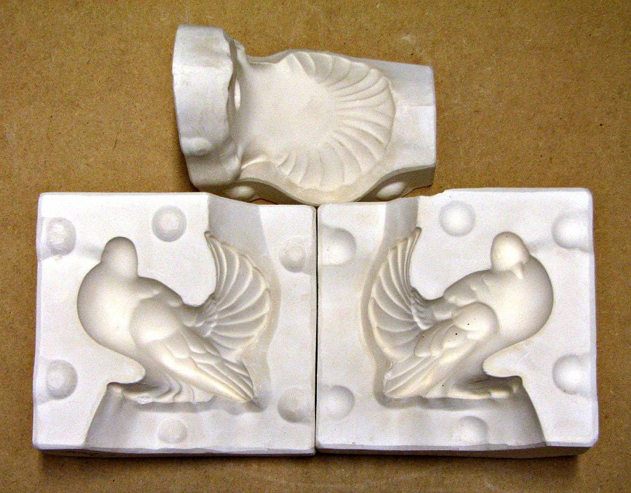 Vintage Ceramic Mold Beautiful Dove Slip by CalicoSkiesMosaics