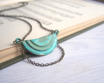 Elegant Verdi Gris Moon Deco necklace - brass pendant with green blue effect - vintage style jewellery