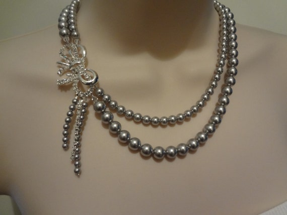 Items similar to Bow necklace wedding jewelry Pearl Necklace with ...