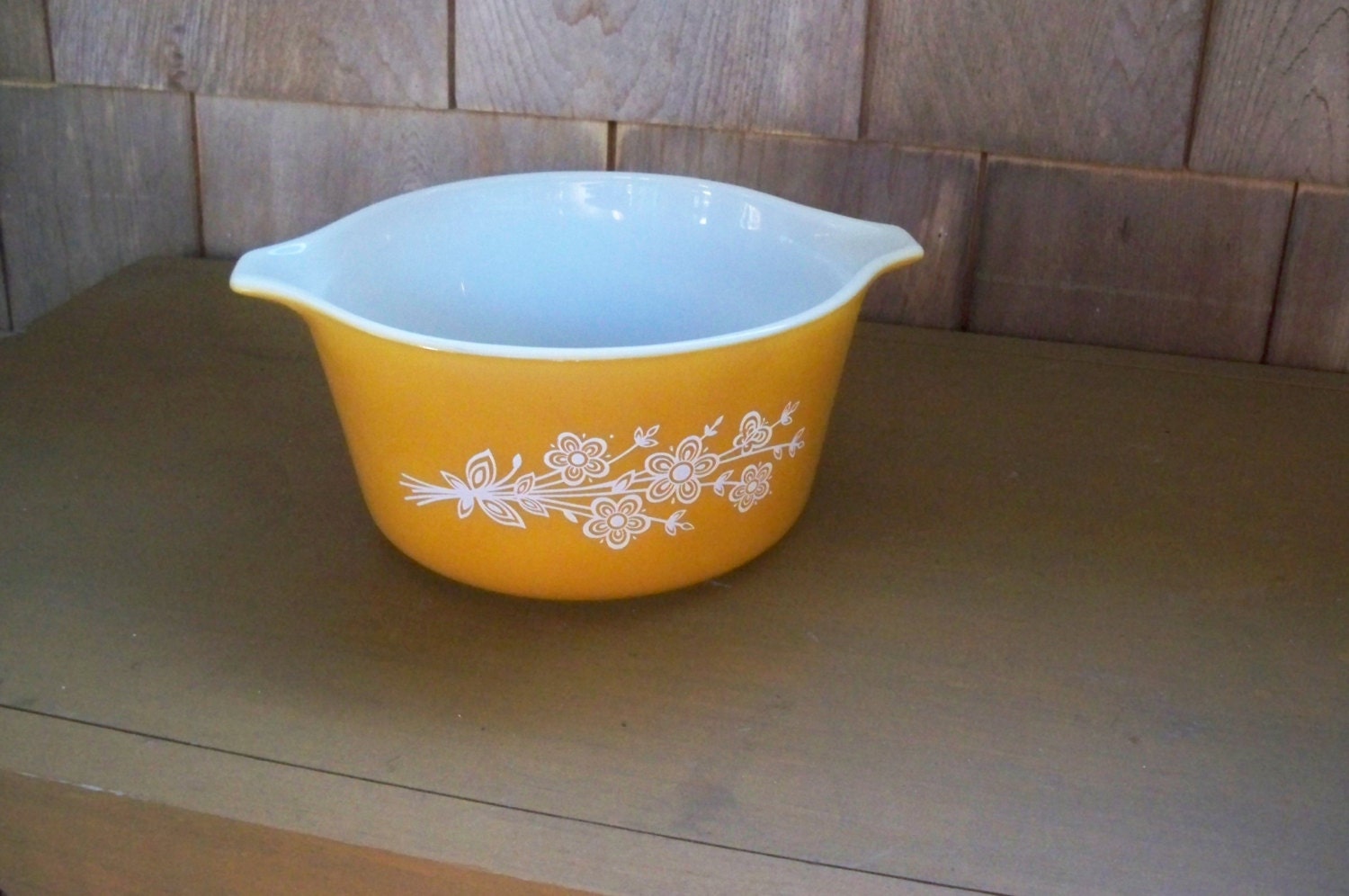 Vintage Kitchen Cookware Pyrex Butterscotch Floral Casserole