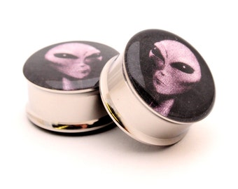 Alien Picture Plugs gauges - 16g, 14g, 12g, 10g, 8g, 6g, 4g, 2g, 0g, 00g, 1/2, 9/16, 5/8, 3/4, 7/8, 1 inch