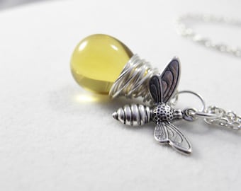 Honey Bee Necklace, Bumble Bee Necklace, Bee, Bee Jewelry, Beekeeper, Charm Necklace, Beaded Necklace, Pendant Necklace