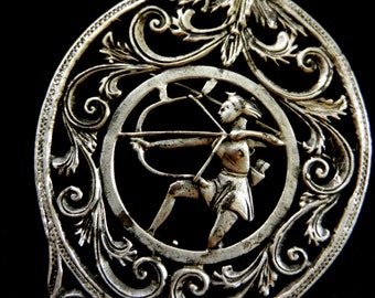 Antique rare italian 925 silver brooch - splendid openwork frame and bold goddess Diana huntress -1940s antique rare treasure --Art.813/3-