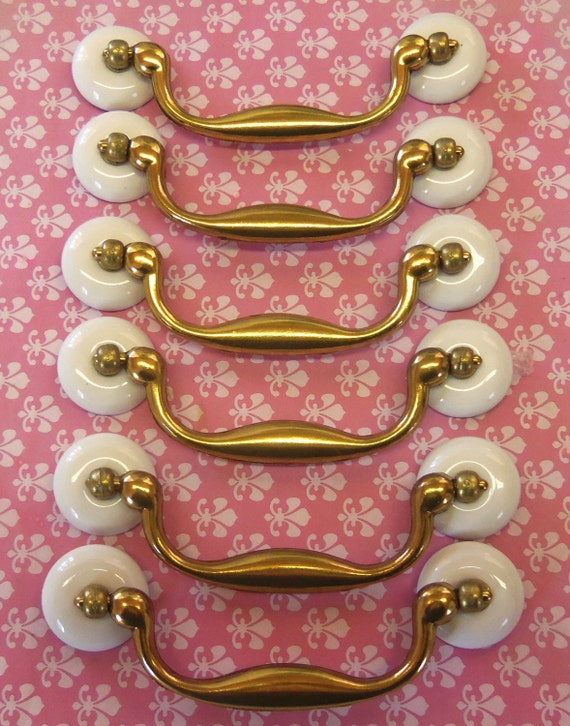 SALE Set of 6 Drawer Pulls 4 Inch Centers Old Fashioned Porcelain Bail 