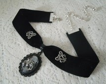 Gothic Bat Choker Necklace, gothic jewelry goth jewelry victorian jewelry vampire jewelry fantasy renaissance medieval neo victorian