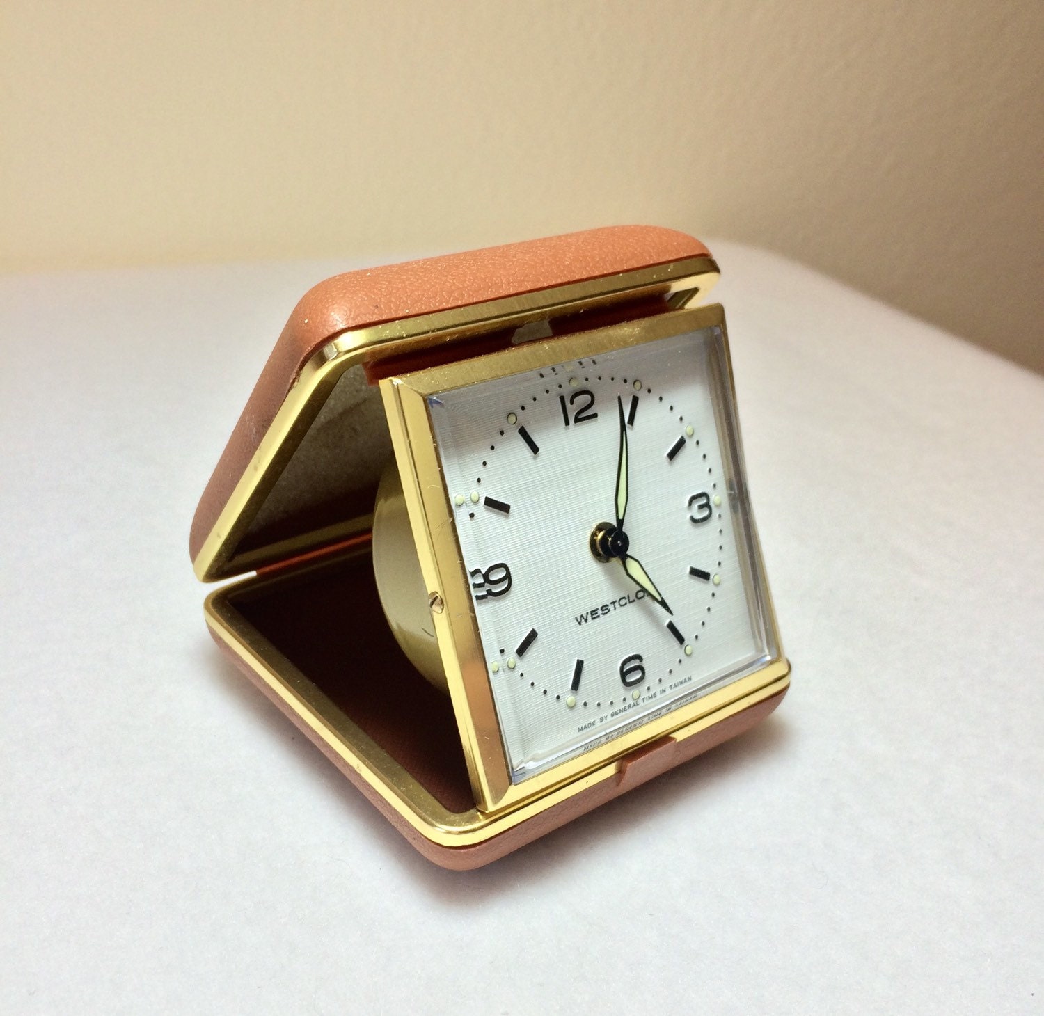 travel alarm clock vintage