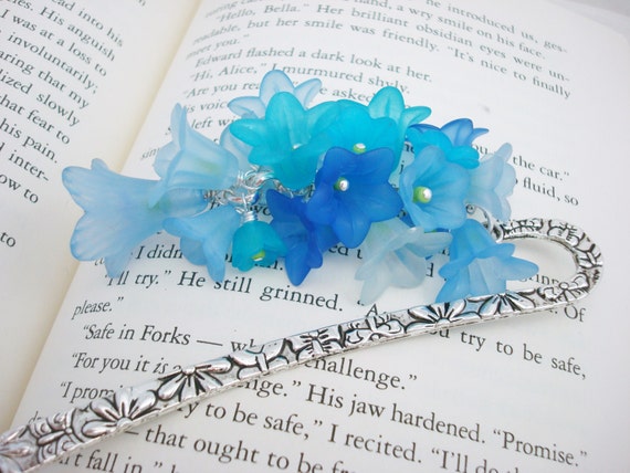 Blue Bookmark, Beaded Bookmark, Blue Beaded Bookmark,  Flower Bookmark, Blue Flower Bookmark, Silver Bookmark, Gift for Her, Free Shipping