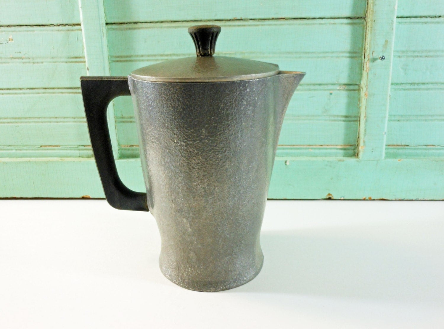 Vintage Club Aluminum Hammered Metal Coffee Pot with Black Handle