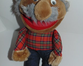 Vintage 1980s Hee Haw Shotgun red Plush Cowboy farmer 14"
