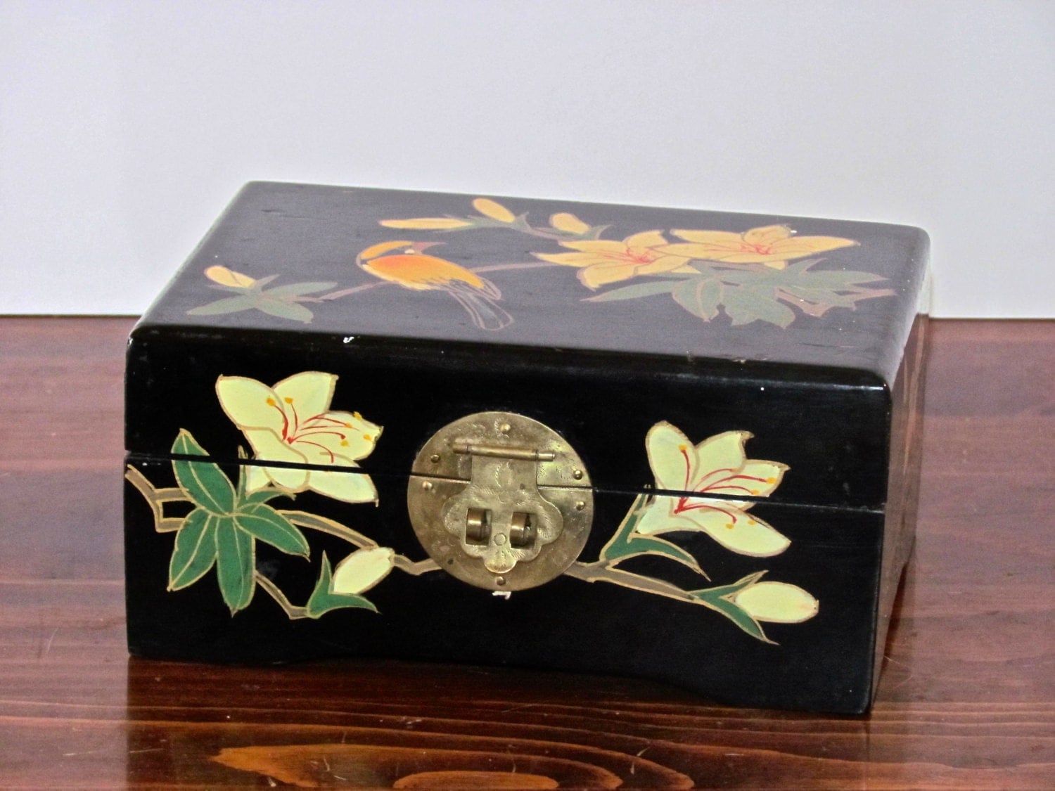 Hand Painted Asian Small Jewelry Box by CuratoriaDetroit on Etsy