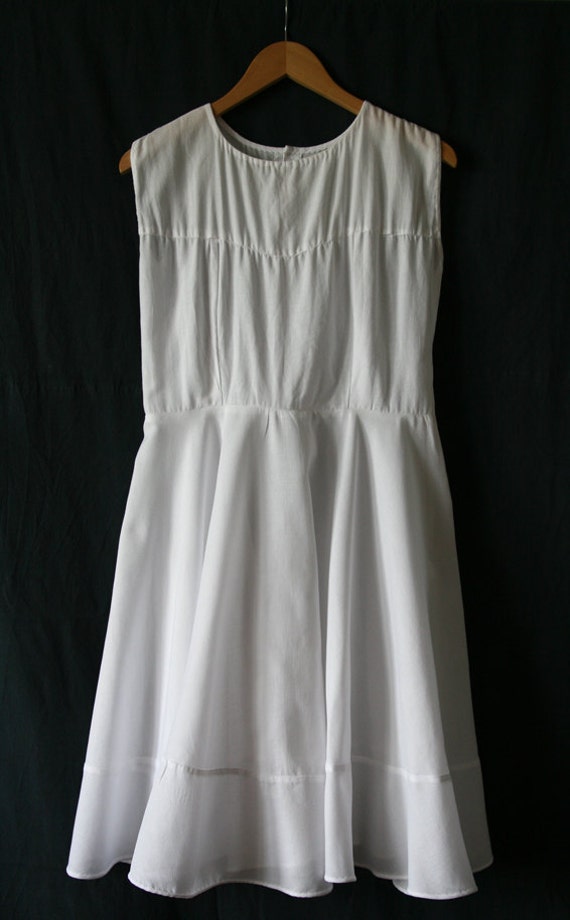 1950's White dress sleeveless cotton.
