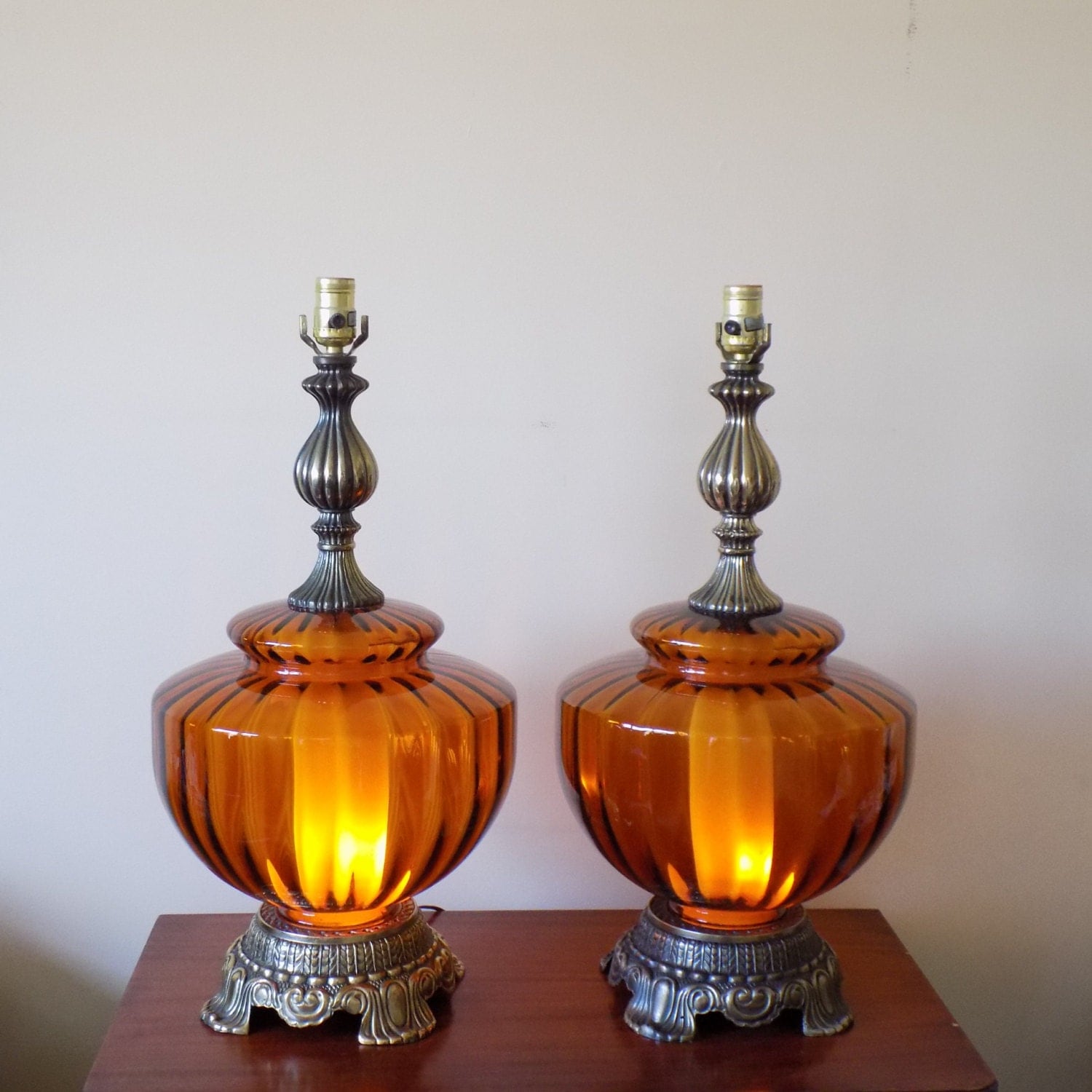 Large Mid Century Amber Glass Globe Table Lamps 3 Way Light