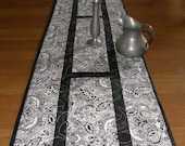 Black Silver White Quilted Table Runner,  Formal Table Runner, Contemporary Table Runner, Wedding Gift, Mothers Day Gift Table Runner, Quilt