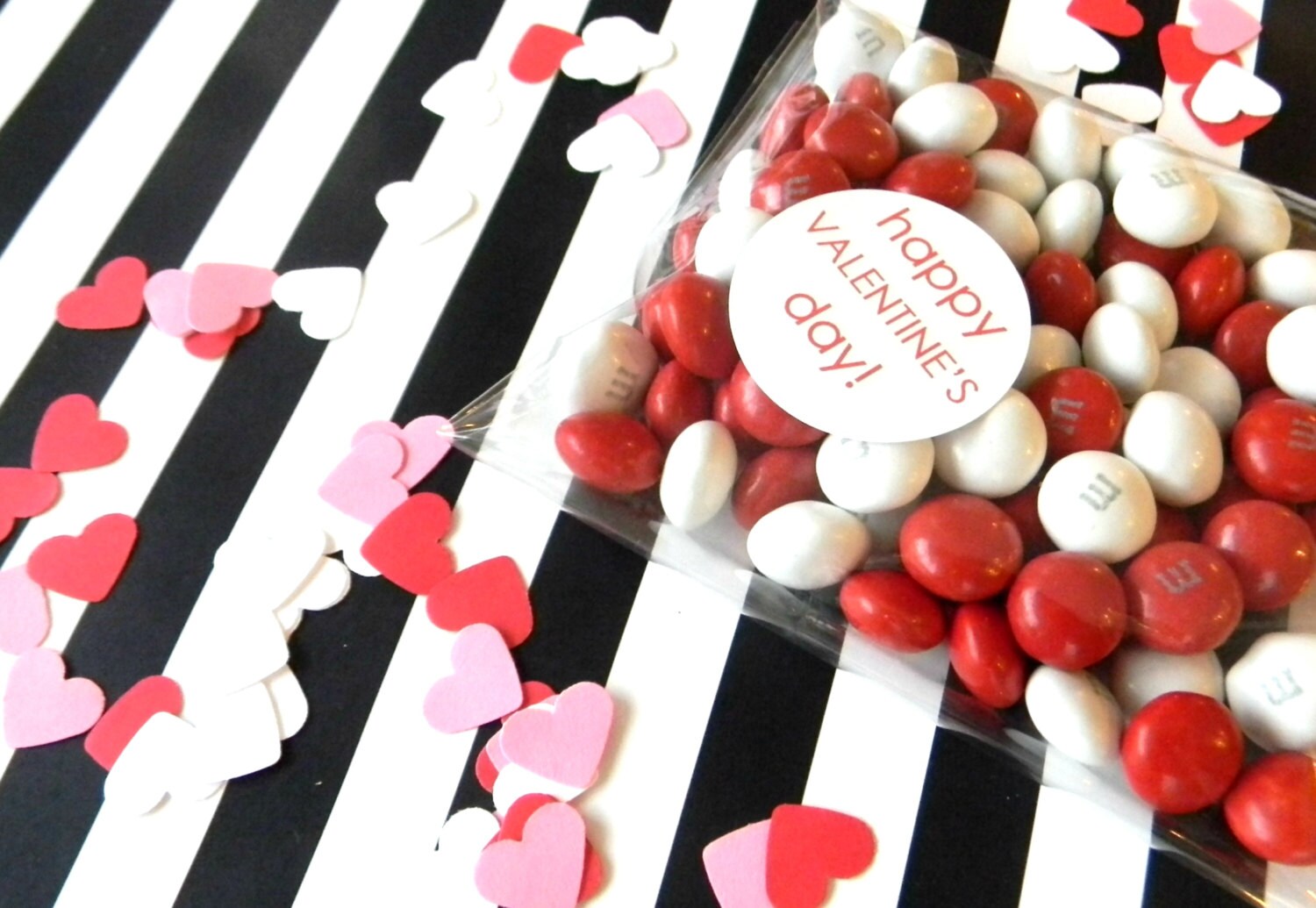 100 Mini Hearts Confetti by thepartypenguin on Etsy