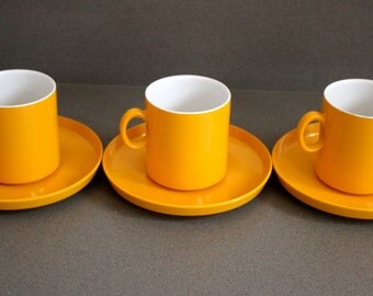 Set of 3 Vintage Gaydon Encore Melamine Cups and Saucers
