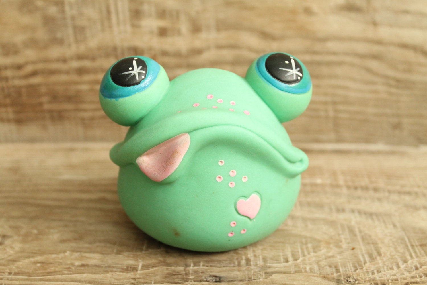 retro rubber toy / frog / collectible toy / rubber doll