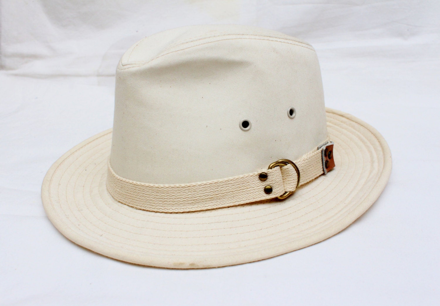Rare 70’s Vintage “DORFMAN PACIFIC” Cream Fedora Sz MEDIUM (7 7 1/8