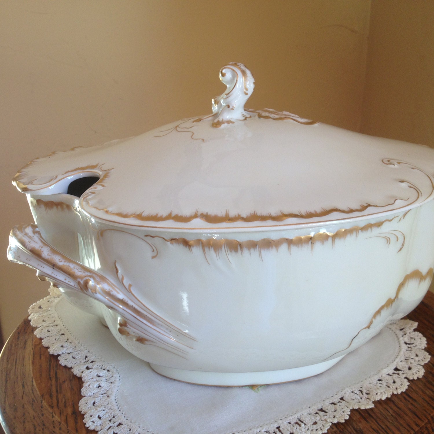 Antique Beautiful Serving Bowl Soup Tureen Haviland Limoges