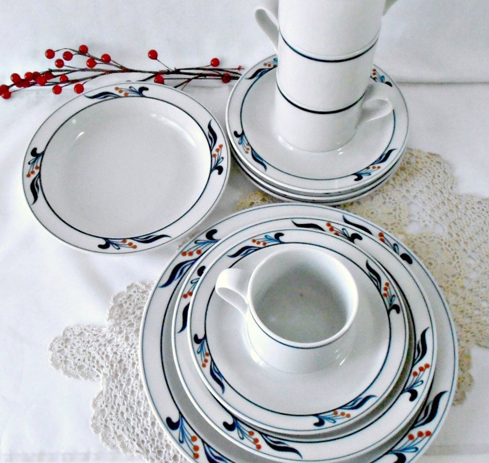 Vintage Dansk Bistro Maribo Porcelain Dinnerware Set 20 pc