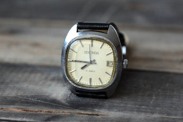 Vintage Soviet Clock Seconda / Soviet retro mechanical watches / USSR ...