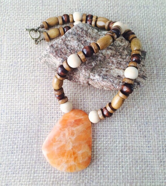 Hawaiian Style Beaded Necklace for Men.