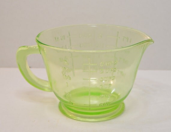 Vintage Measuring Cup Green Vaseline Depression Glass