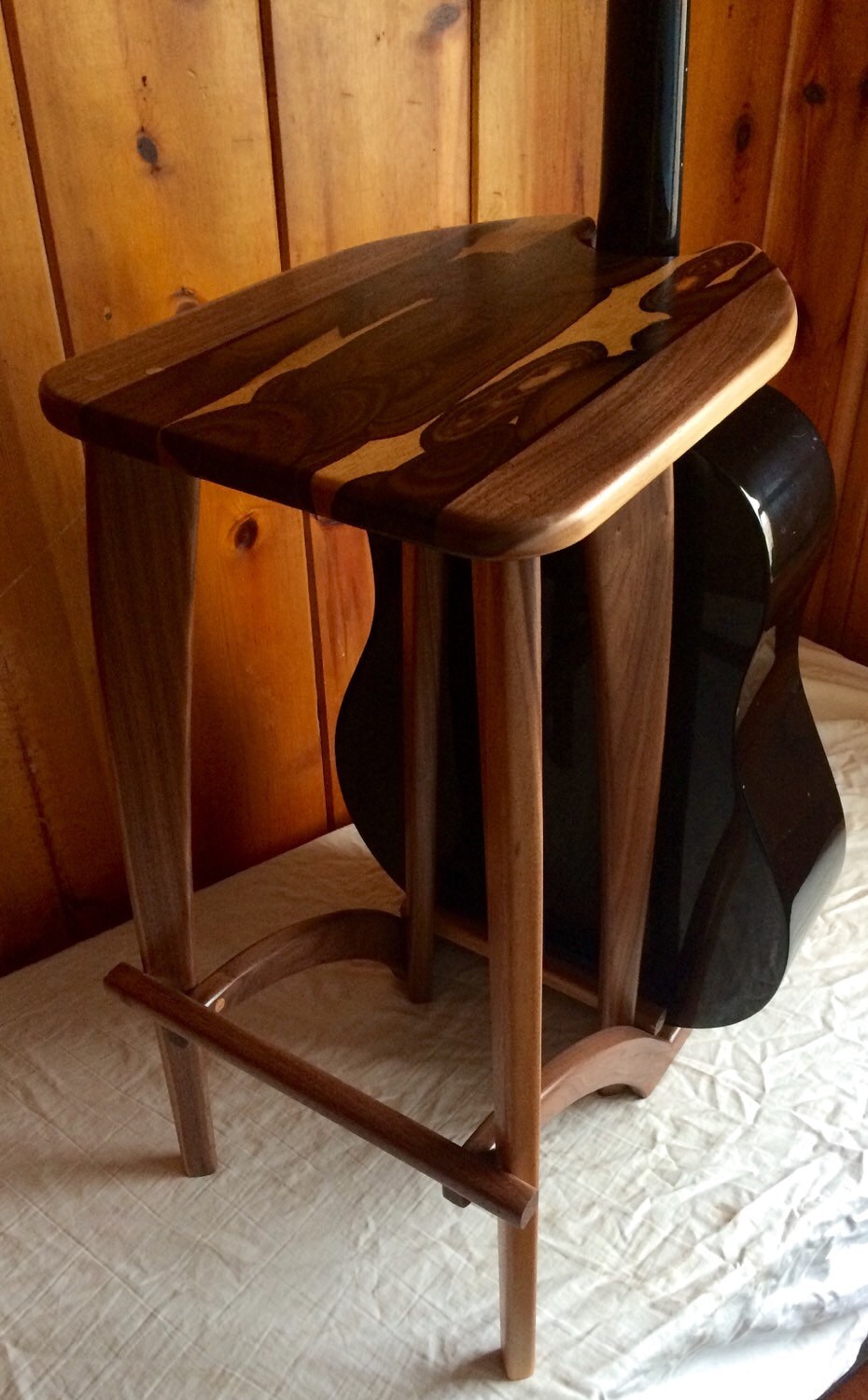 Stand 'n' Stool guitar stand guitar stool