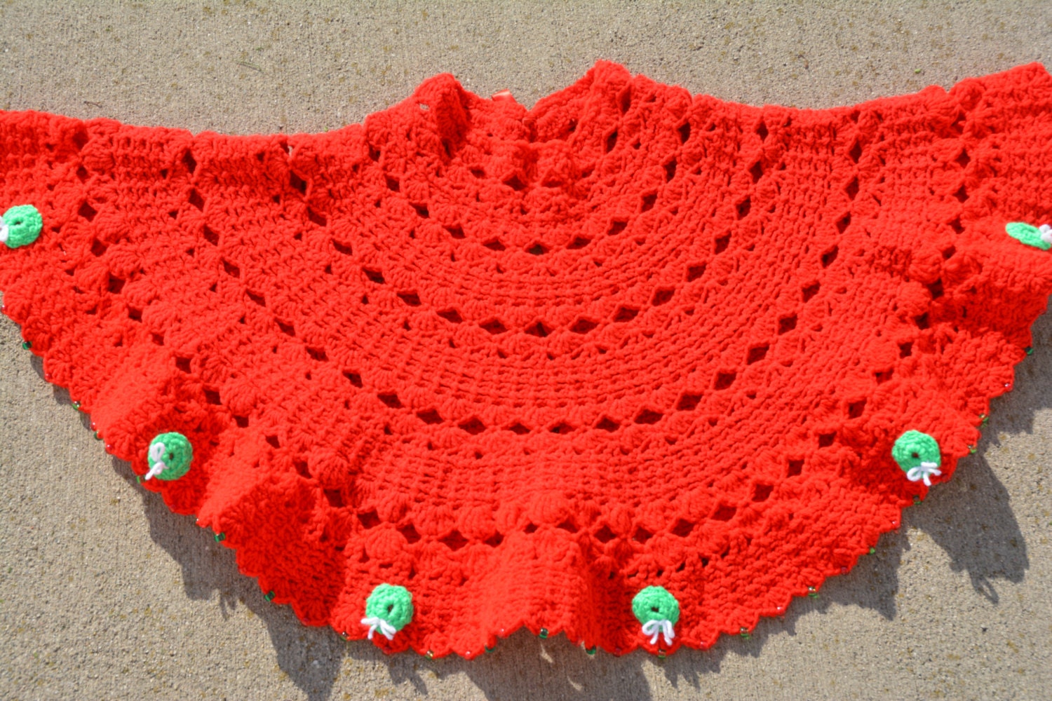 Red Christmas Tree Skirt Decorated with Green Christmas Wreaths and Red and Green Pony Beads