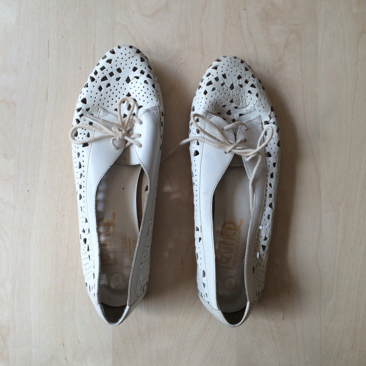 vintage womens white leather oxfords flats by vintagemidwestern