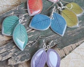 Colorful leaves earrings - Handmade spring leaves resin epoxy leaf jewelry - Spring earrings - Foliage polymer clay jewelry
