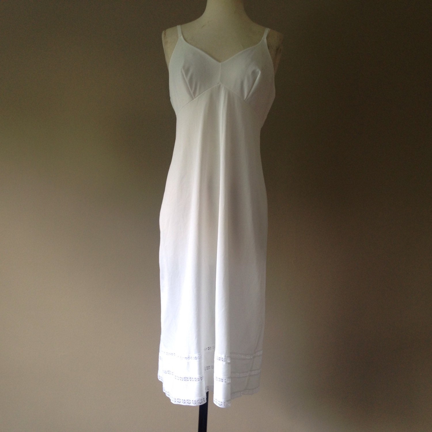 38 / Full Slip / Dress / White Nylon with Lace / Vintage