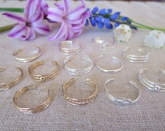 Elegant Toe Rings by Wisteriaearrings on Etsy
