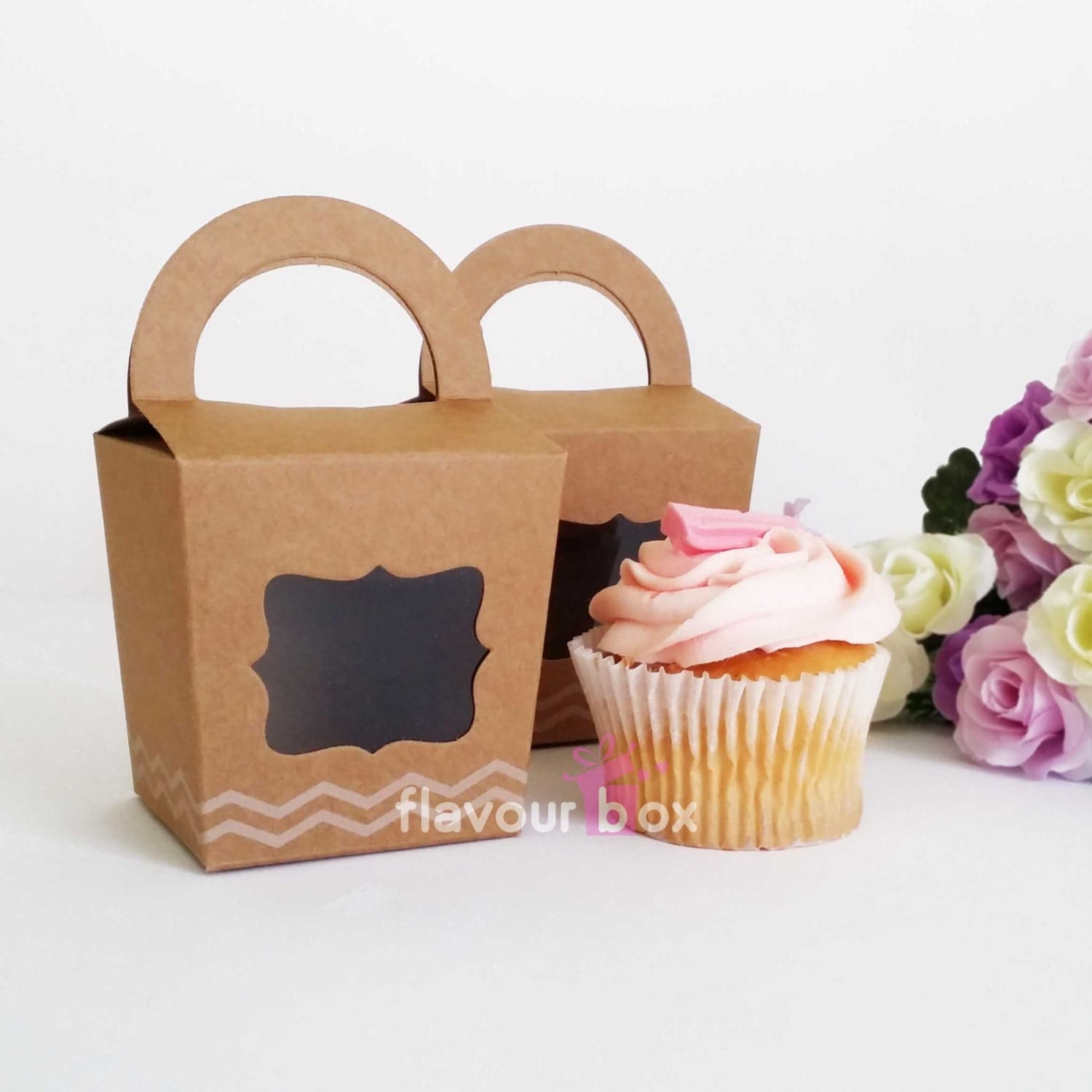 boxes back  vintage Welcome cupcakes